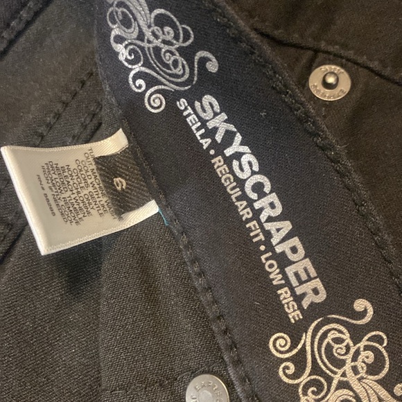 Express Jeggings - Picture 2 of 3